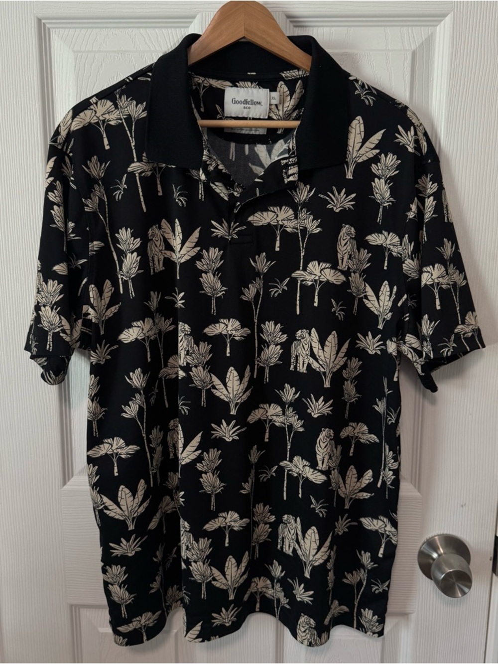 Goodfellow & Co Black Polo with Cream Tropical Jungle Tiger Print XL